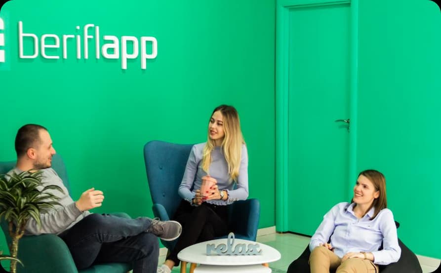 Team discussing projects in the relaxing zone